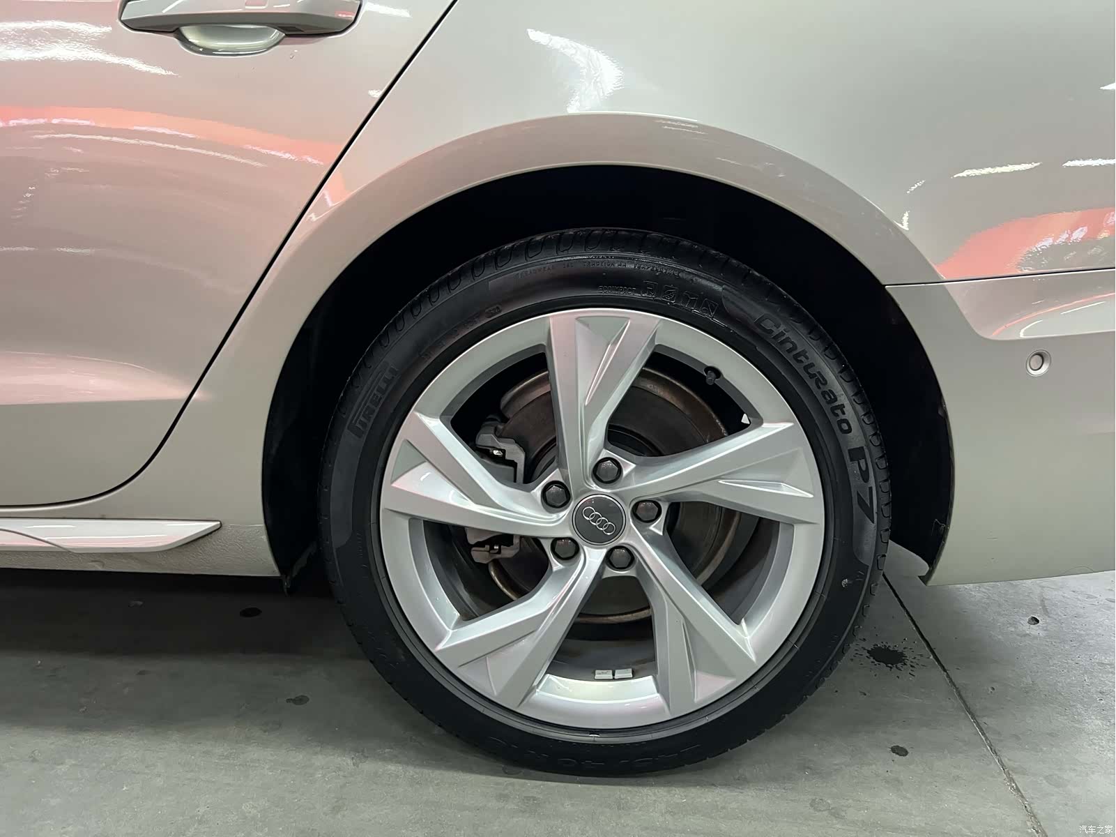 Audi A4L, 2021 17