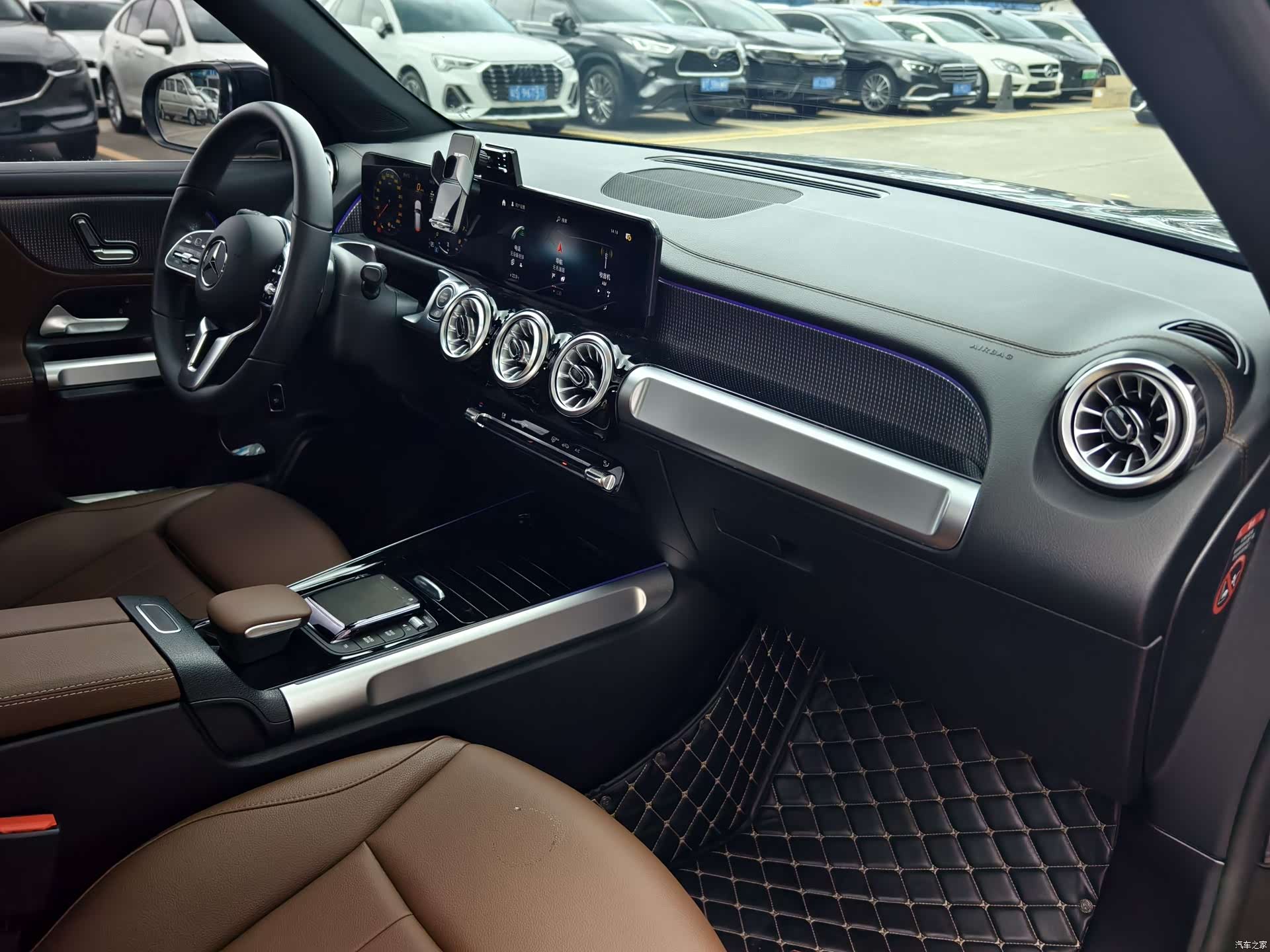 Mercedes-Benz GLB, 2023 10