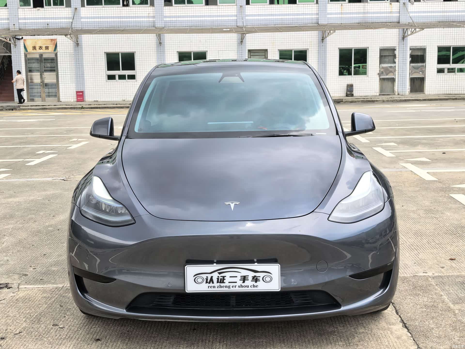Tesla Model Y, 2022 2
