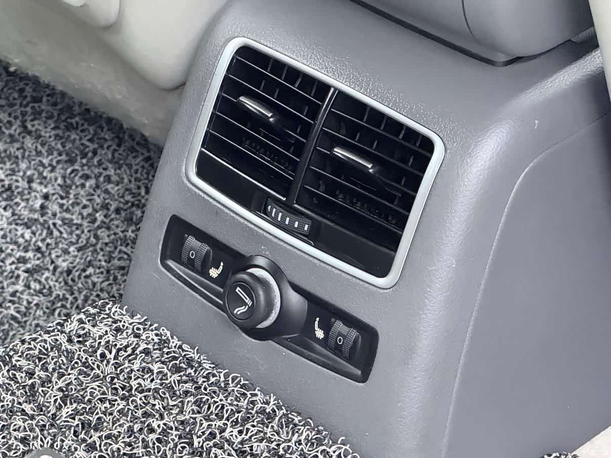 Audi A6L, 2010 10
