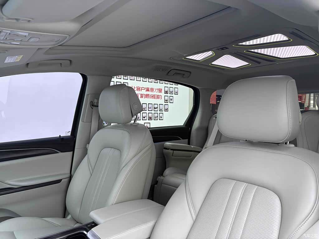 Buick GL8, 2023 26