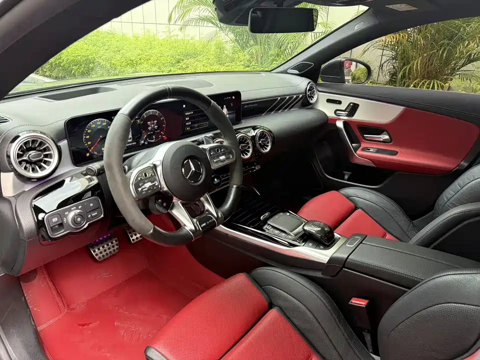 Mercedes-Benz CLA AMG