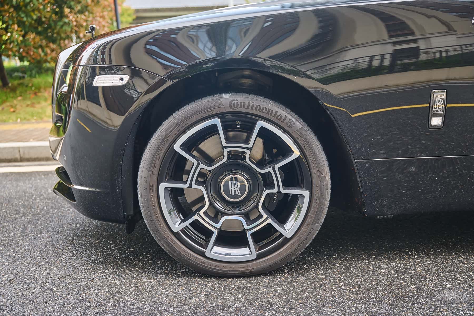 Rolls-Royce Wraith, 2019 4