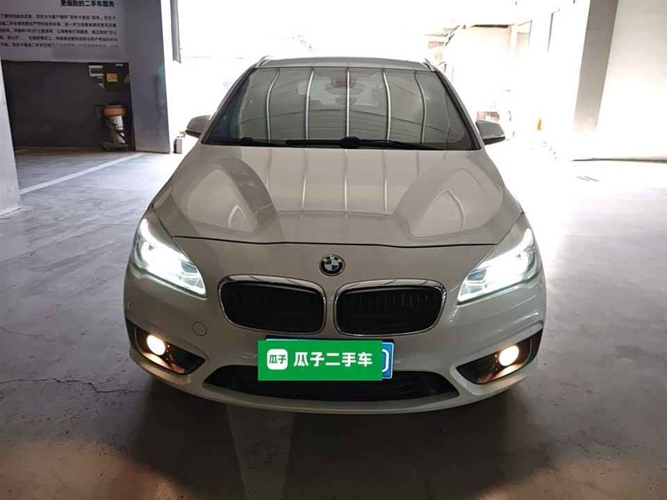 BMW 2 series station wagon