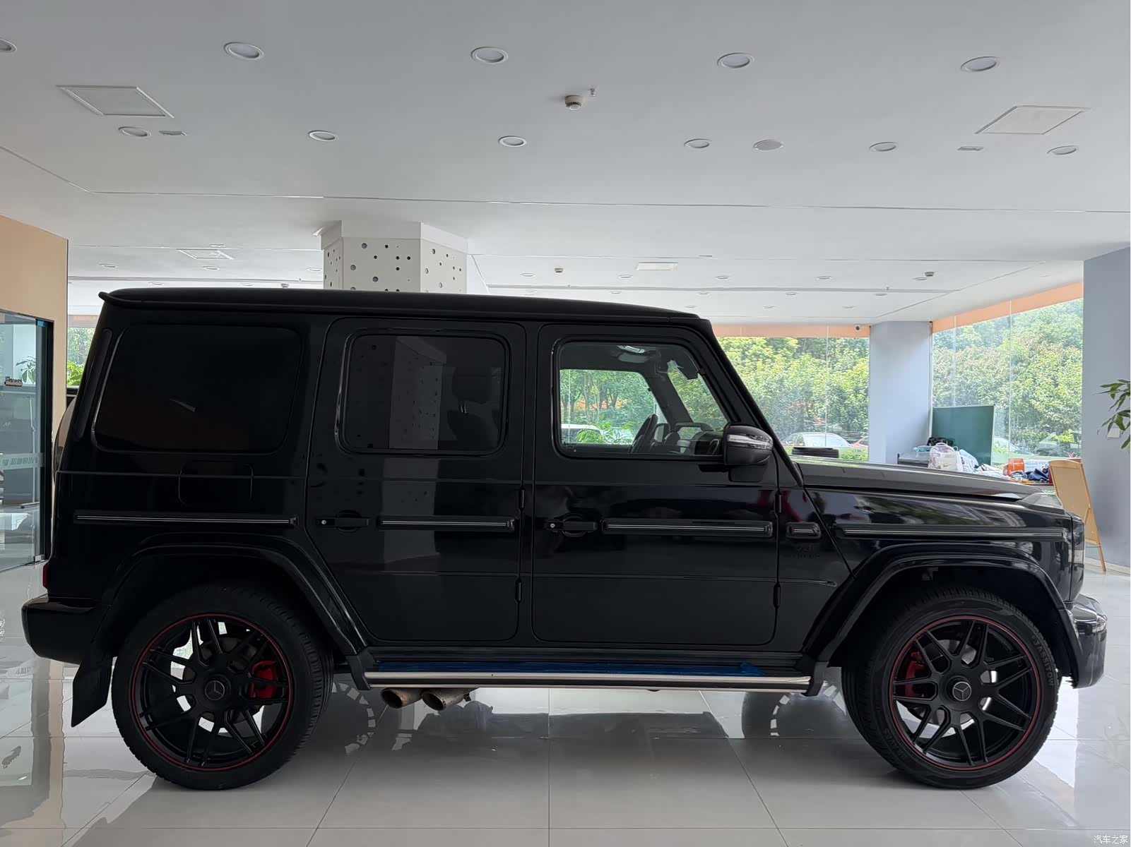 Mercedes-Benz G-Class, 2022 4