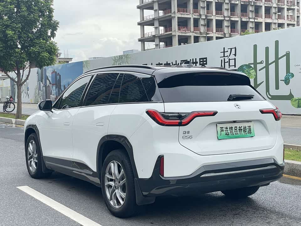 NIO ES6