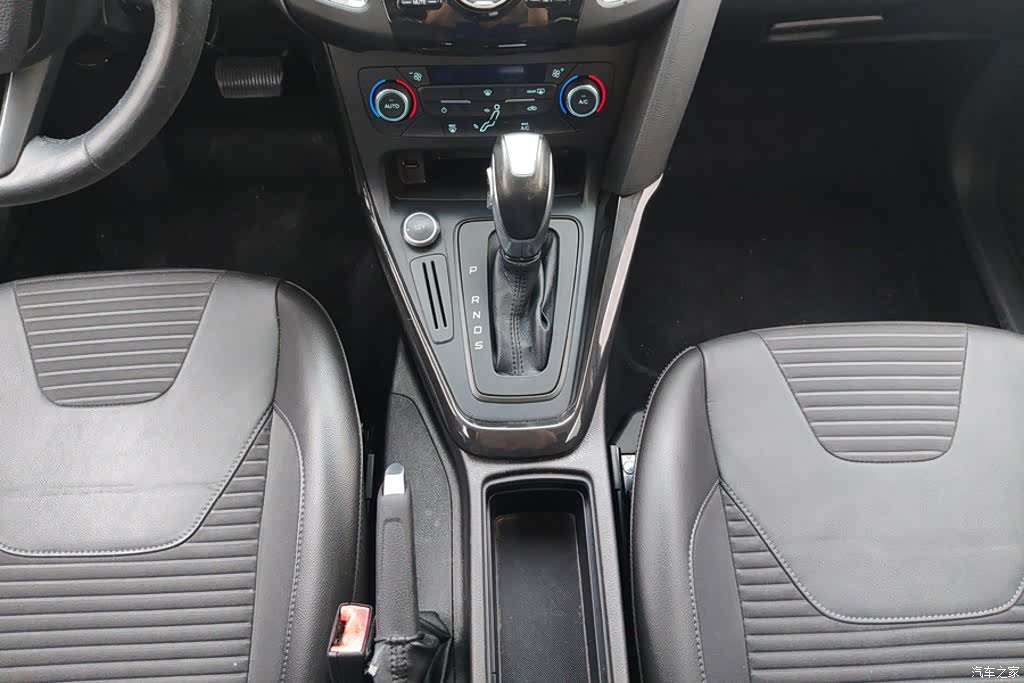 Ford Focus, 2016 16