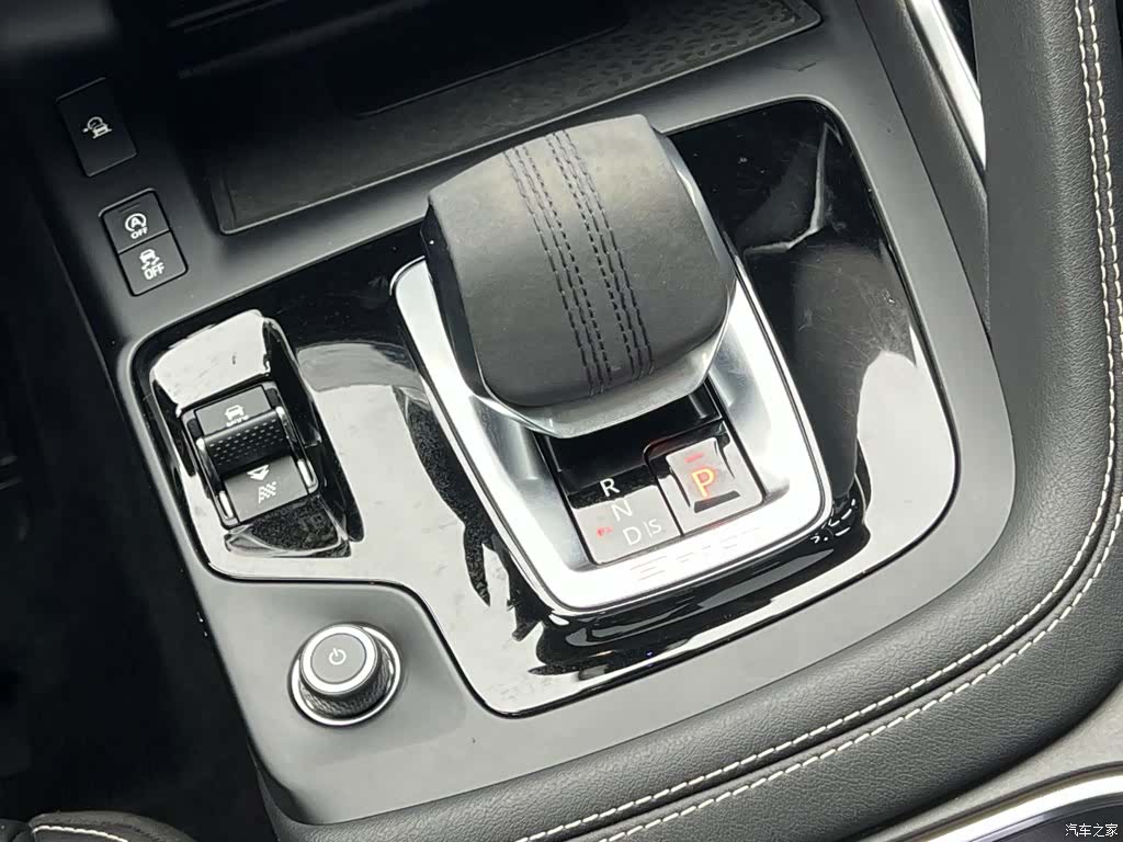 Land Rover E-PACE, 2024 23