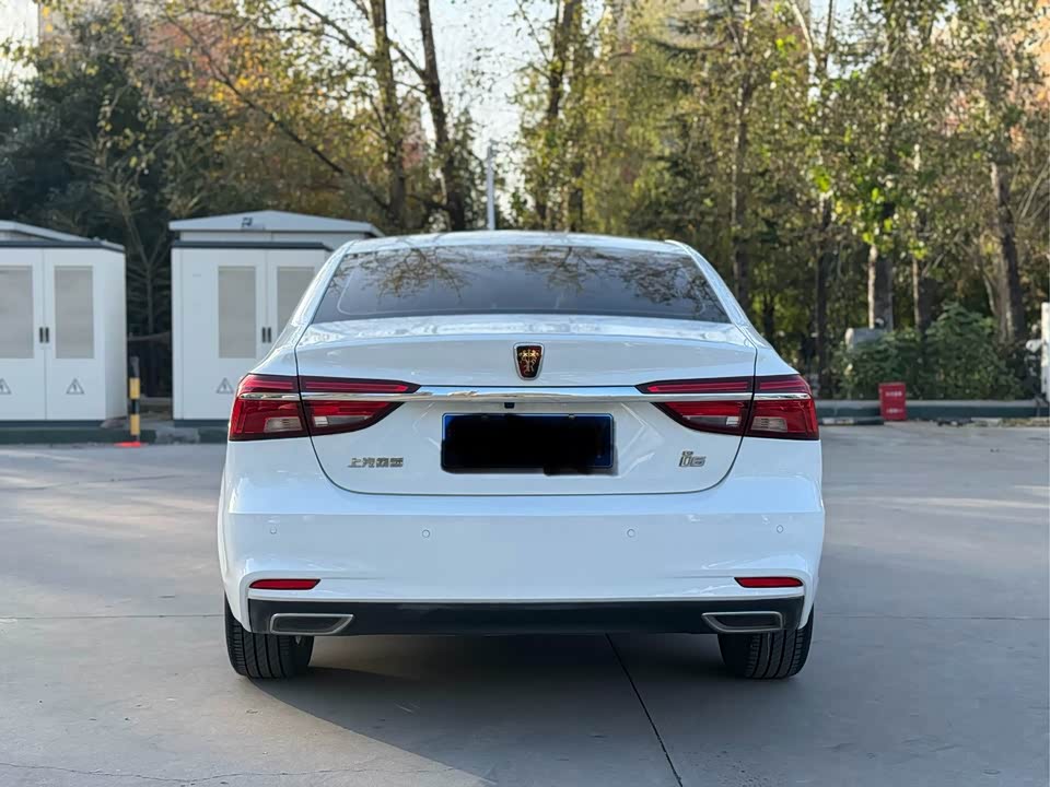 Roewe i6