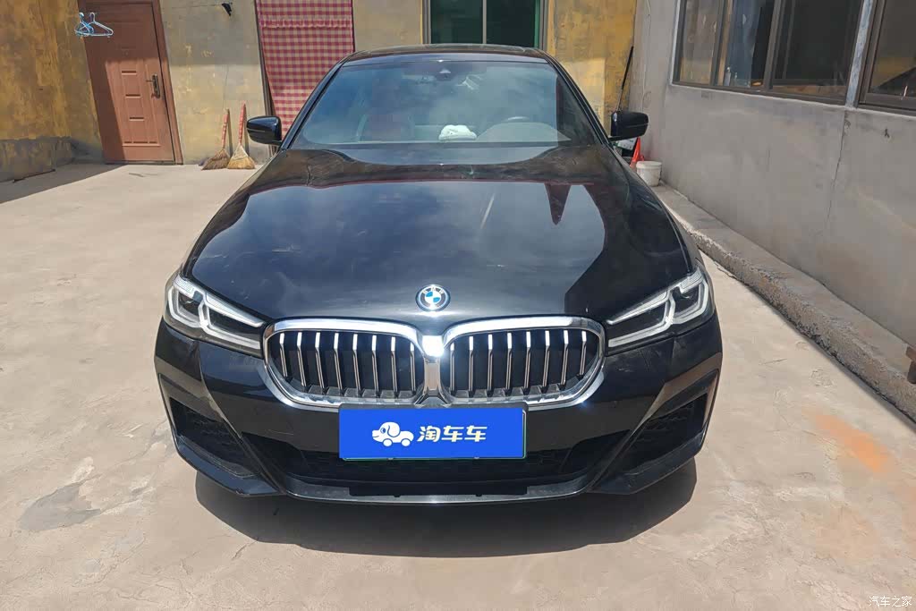 BMW 5 Series, 2022 2