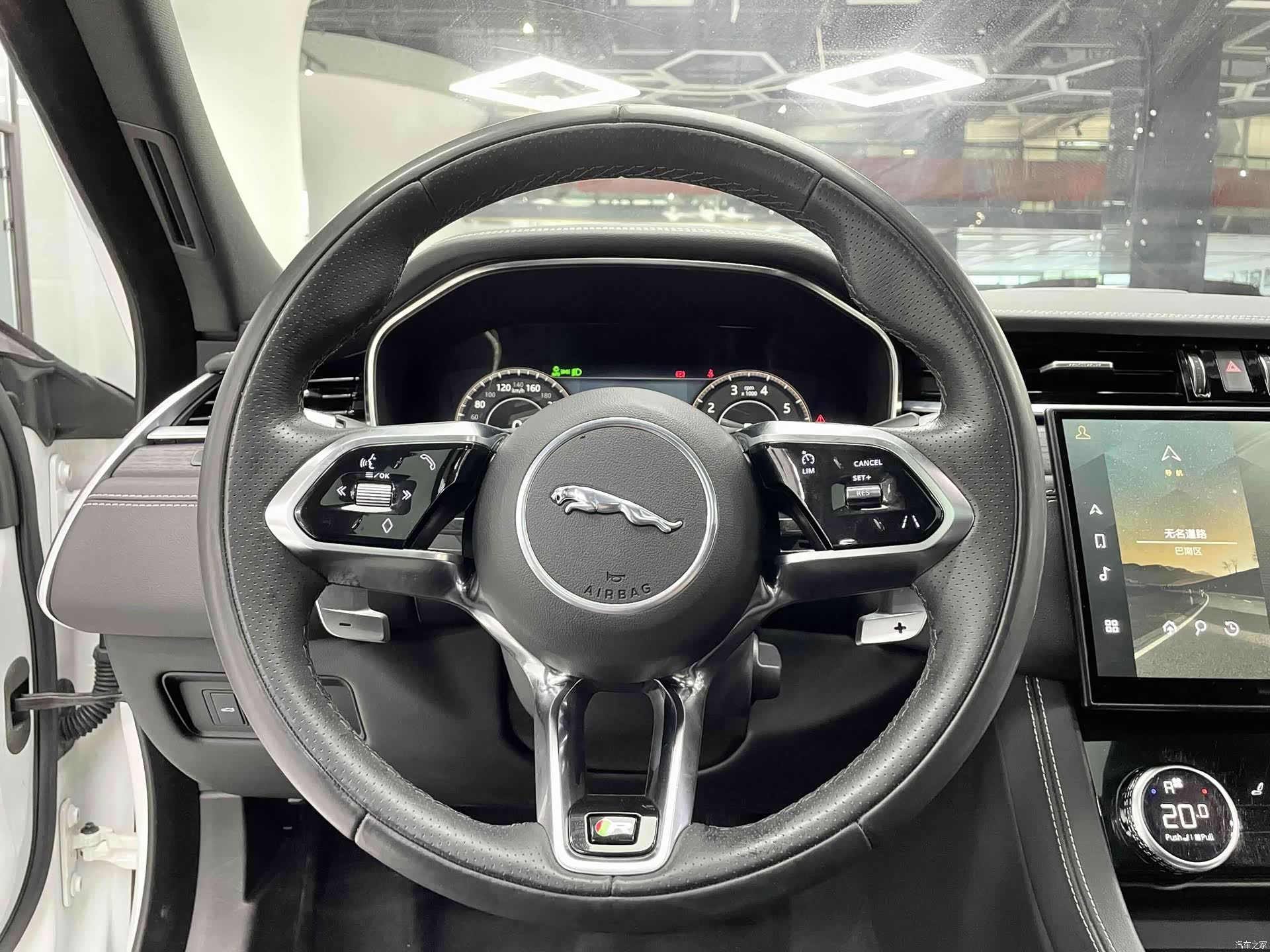 Land Rover P250, 2021 17