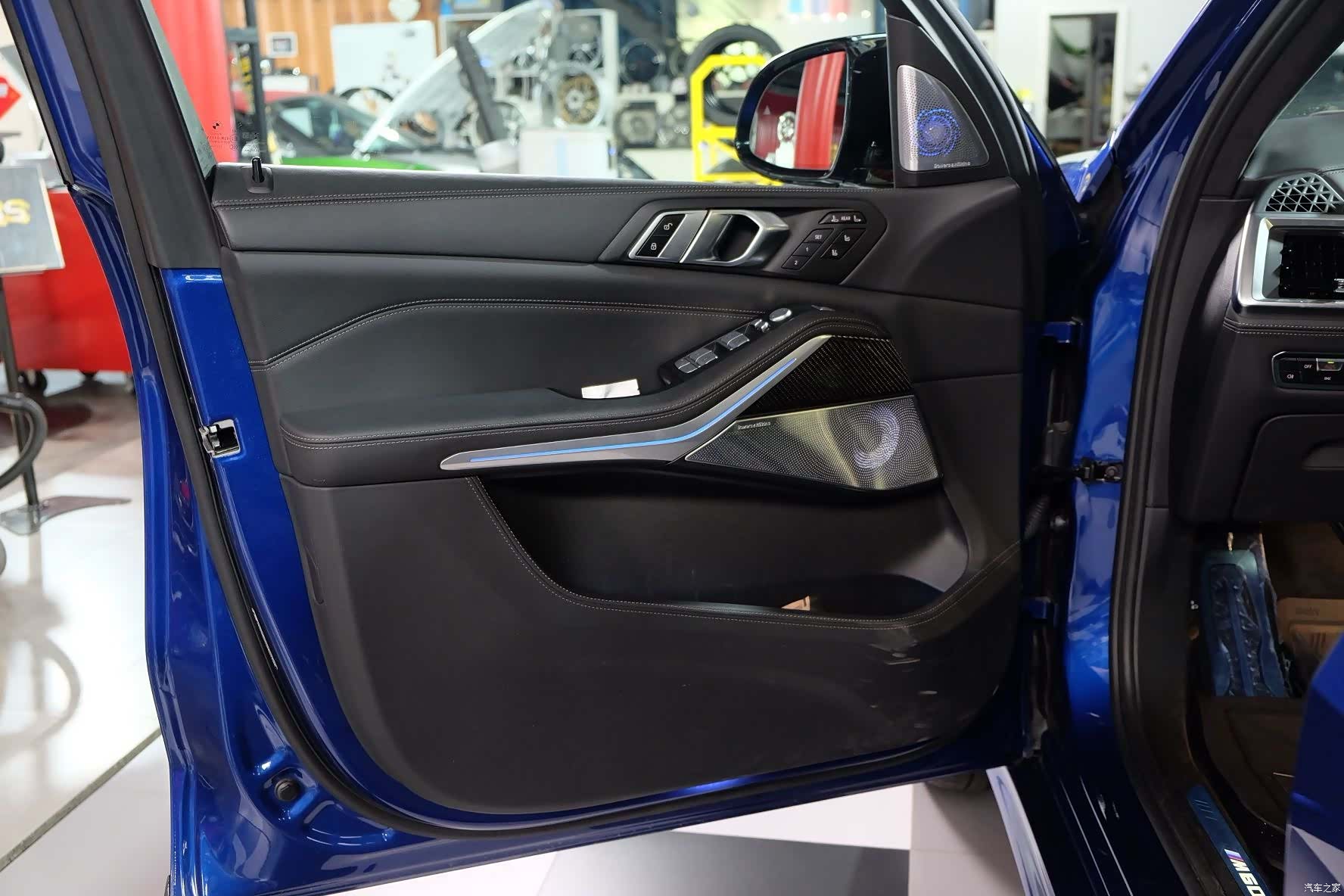 BMW X7, 2025 8