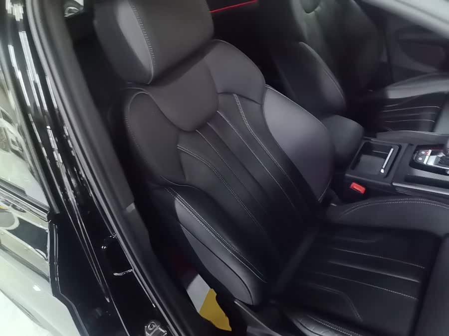 Audi Q5L 2024, фото 24