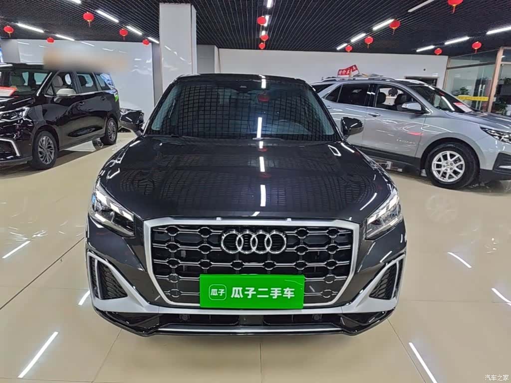 Audi Q2L, 2024 3