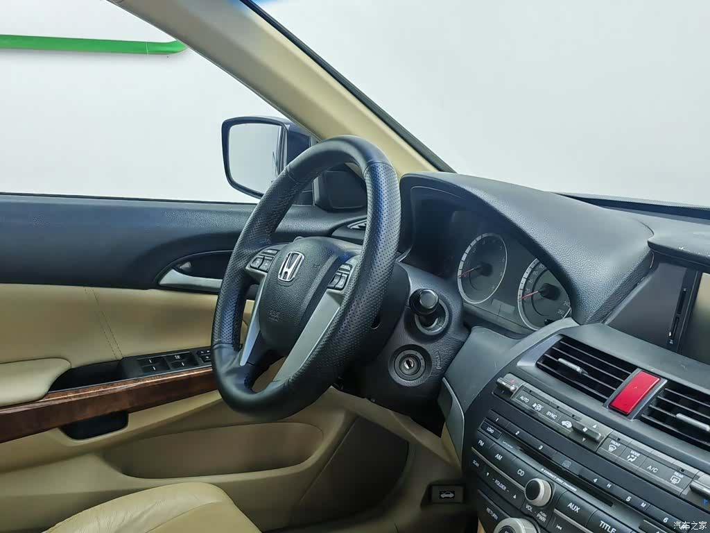 Honda Accord, 2011 22