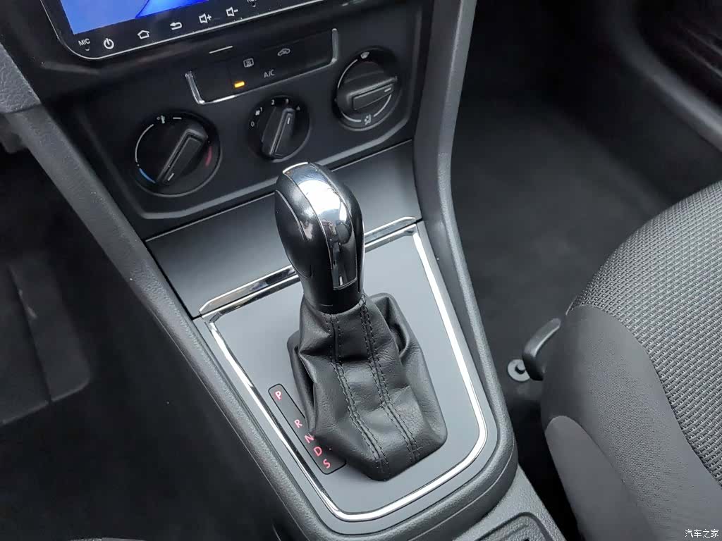 Volkswagen Bora, 2017 13