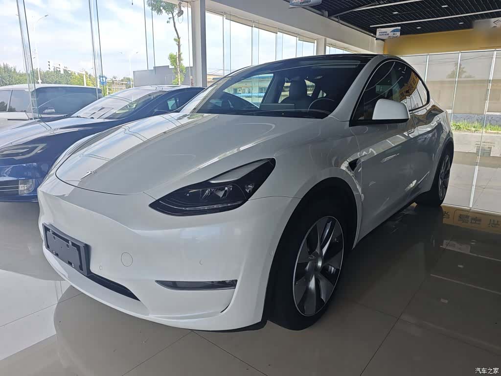 Tesla Model Y, 2021 2
