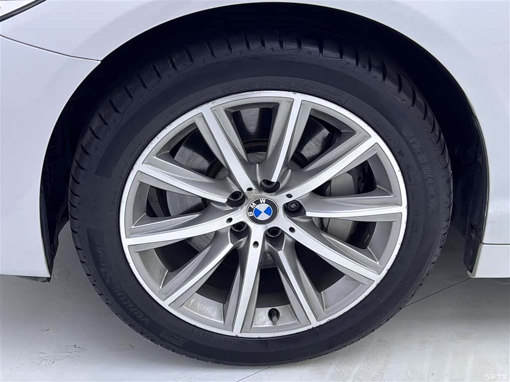 BMW 5 Series, 2018 11