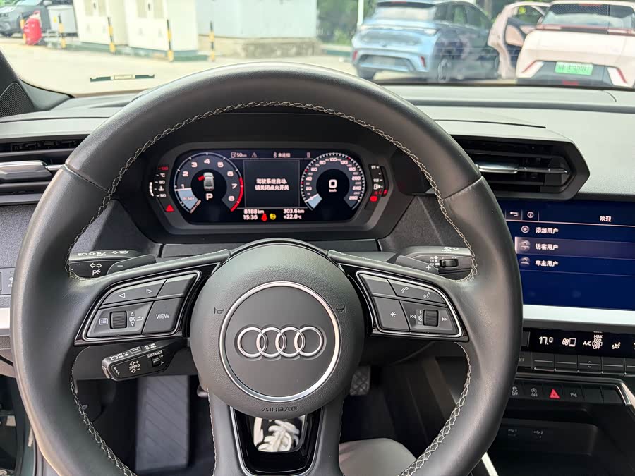 Audi A3 2023, фото 6