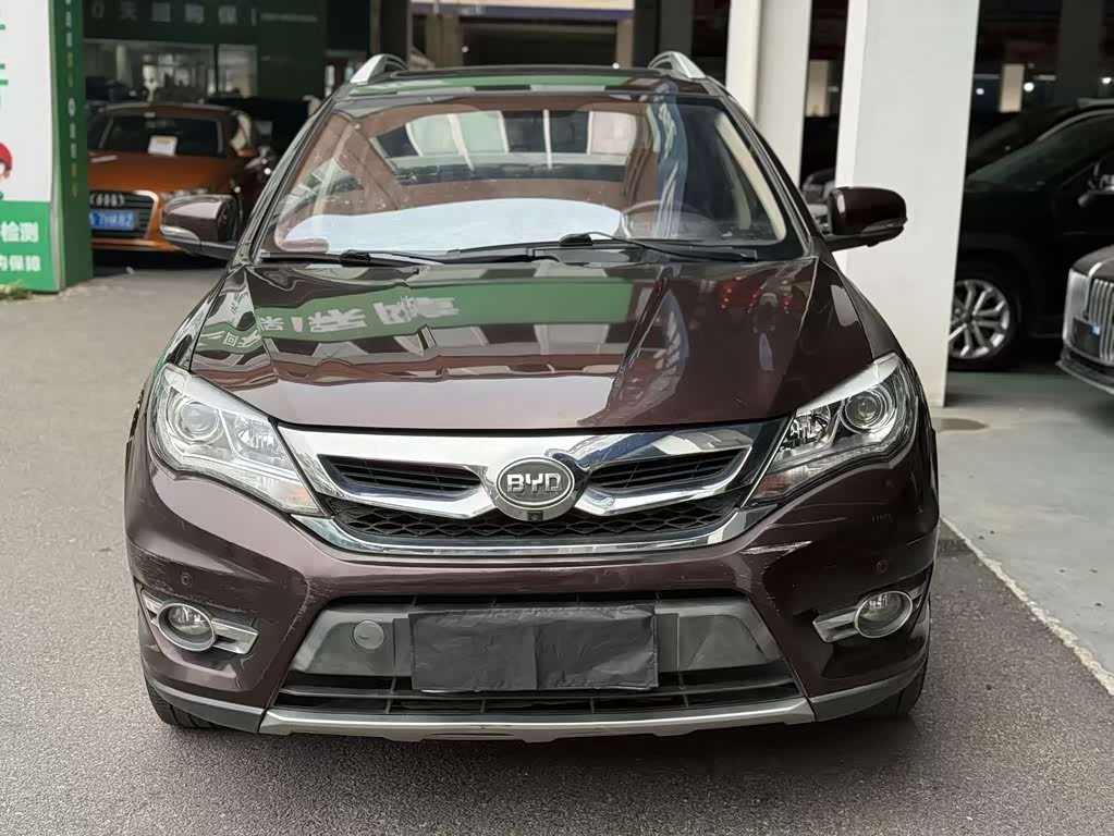 BYD S7