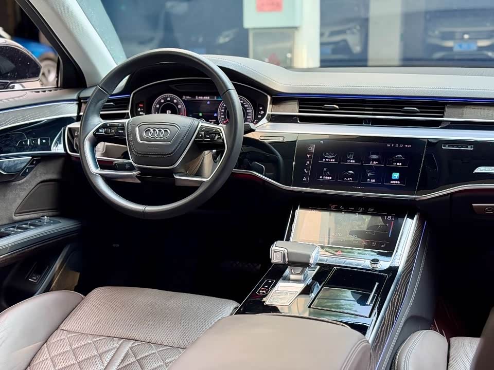 Audi A8
