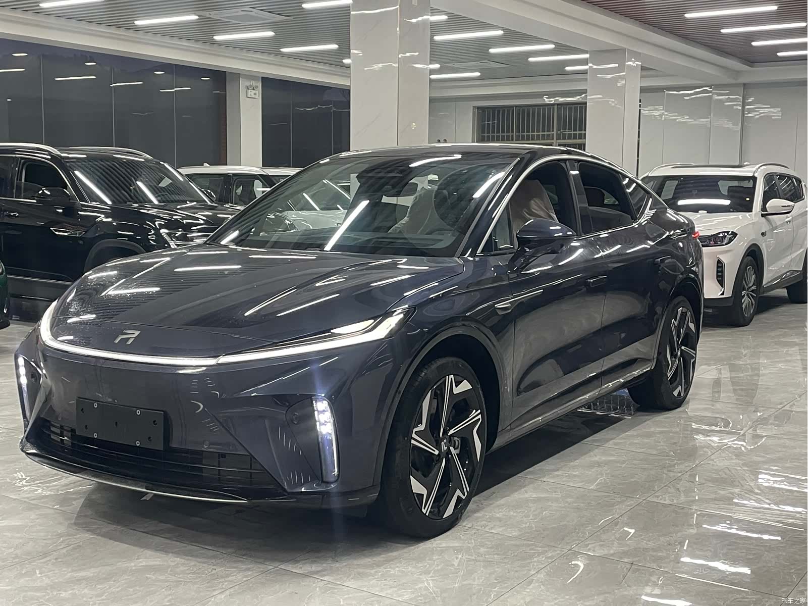 Rising Auto R7