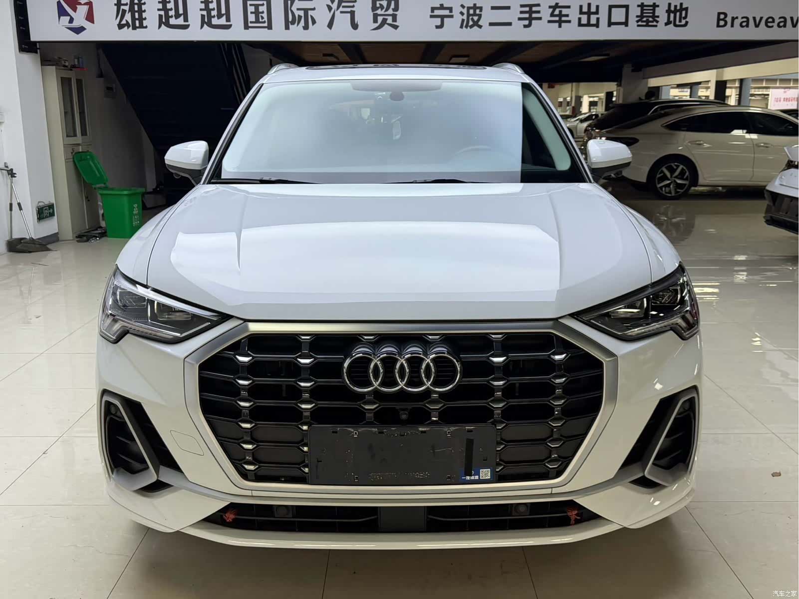 Audi Q3, 2022 2