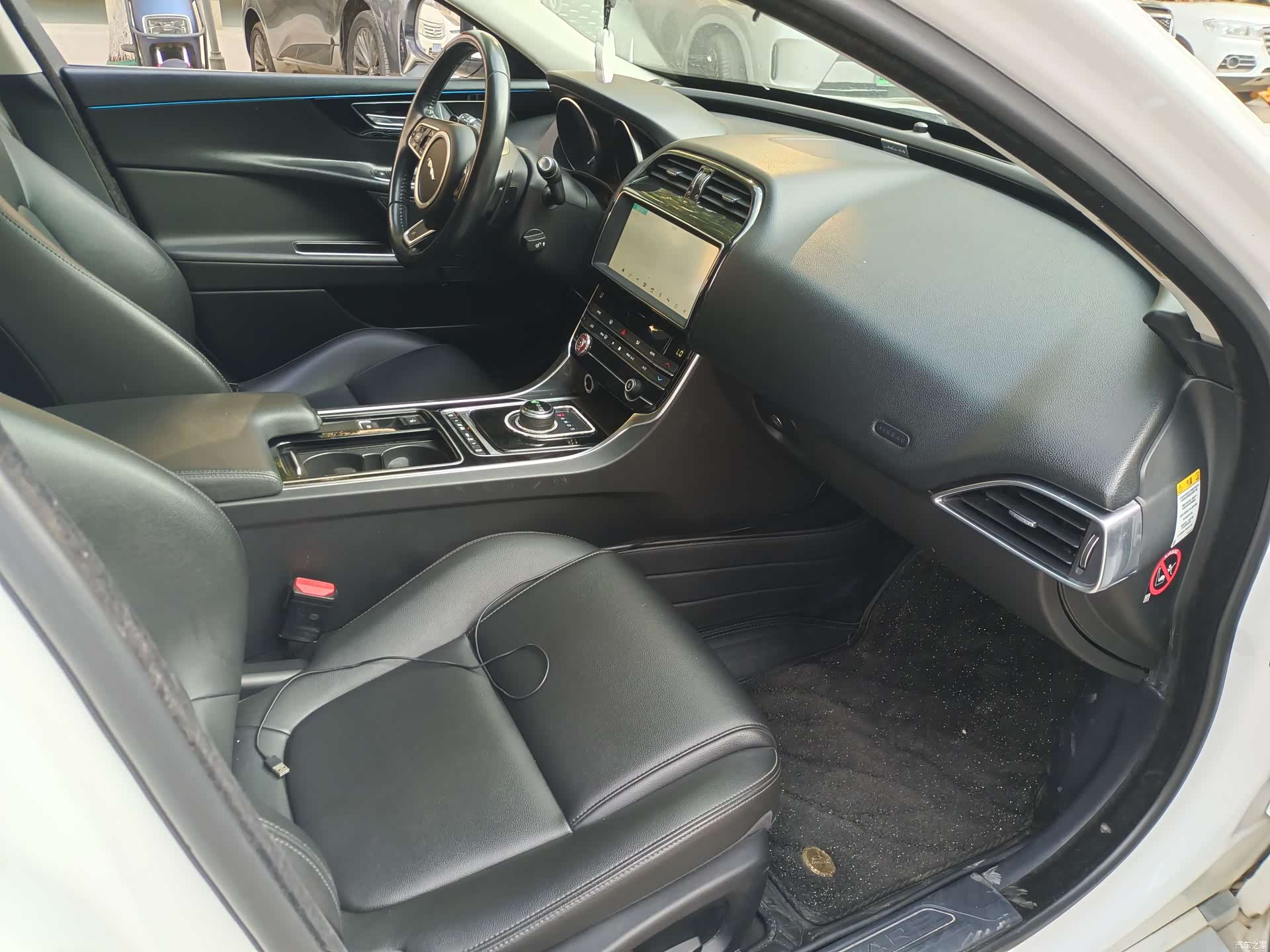 Land Rover XEL, 2019 все фото