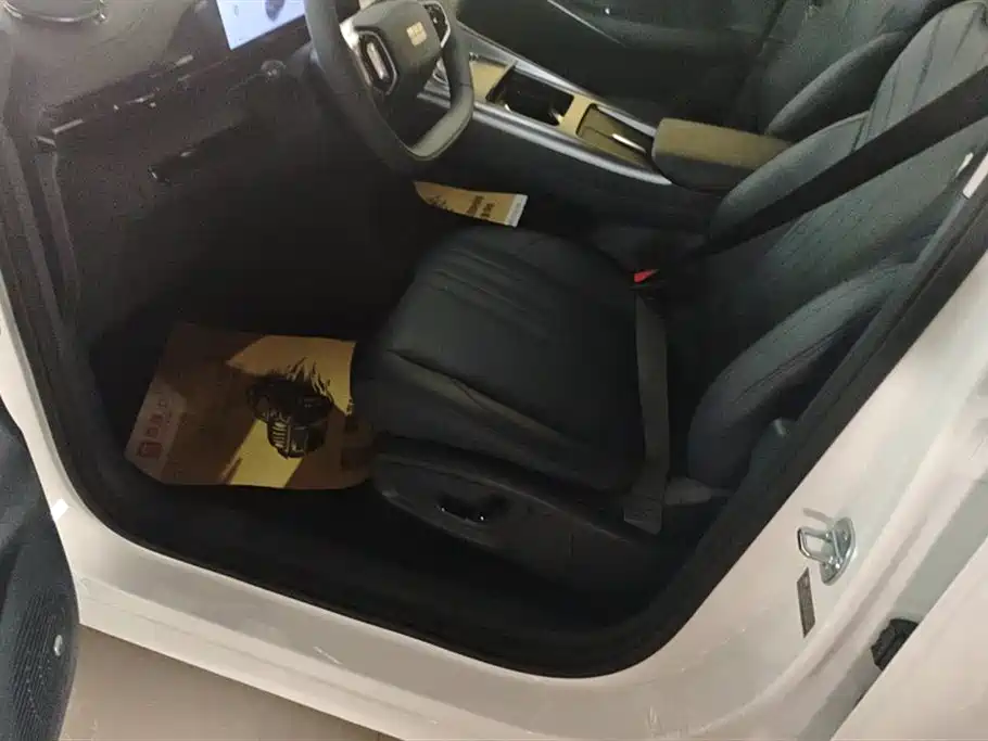 Geely Galaxy Galaxy E5