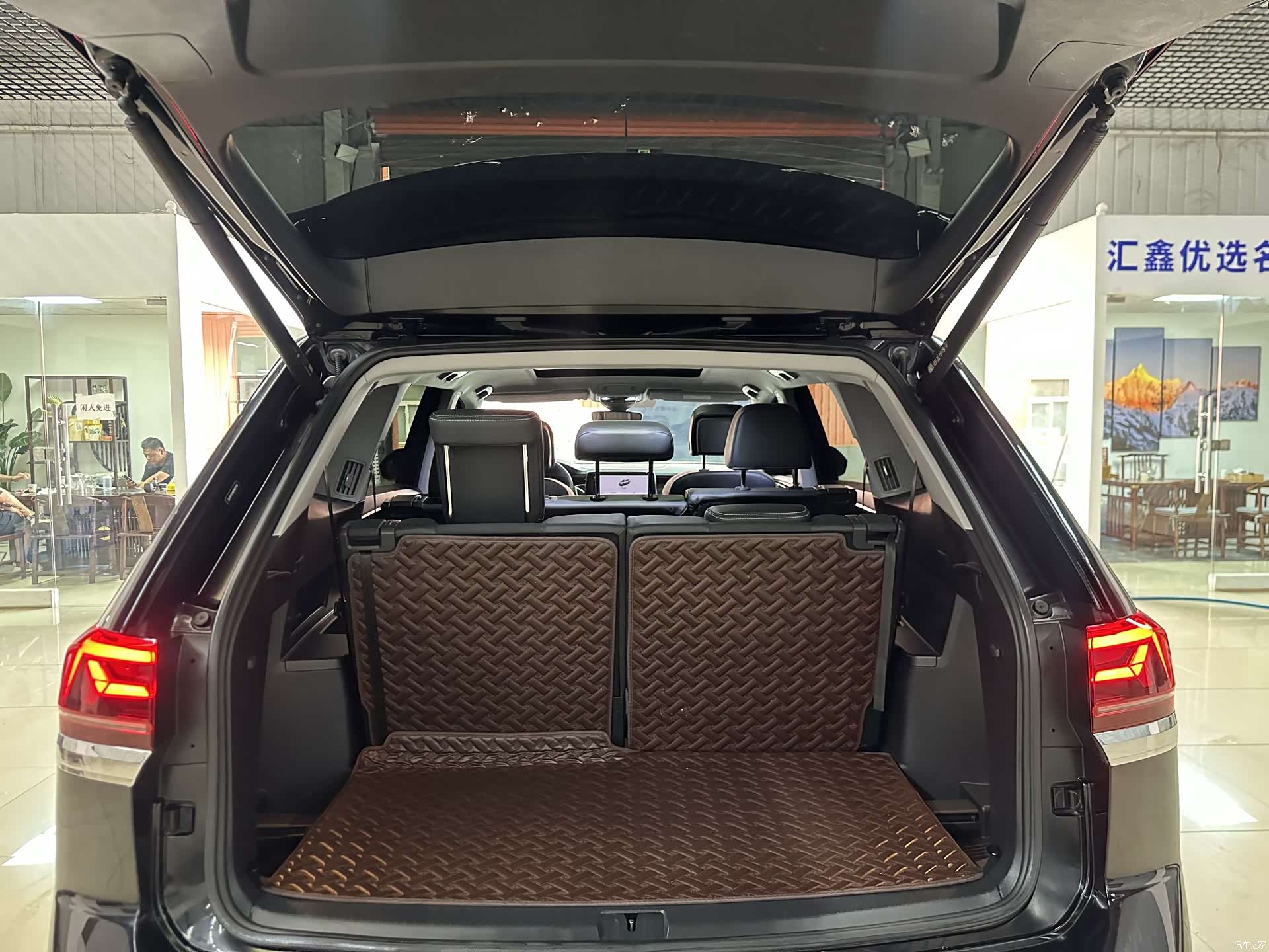 Volkswagen Teramont, 2023 19