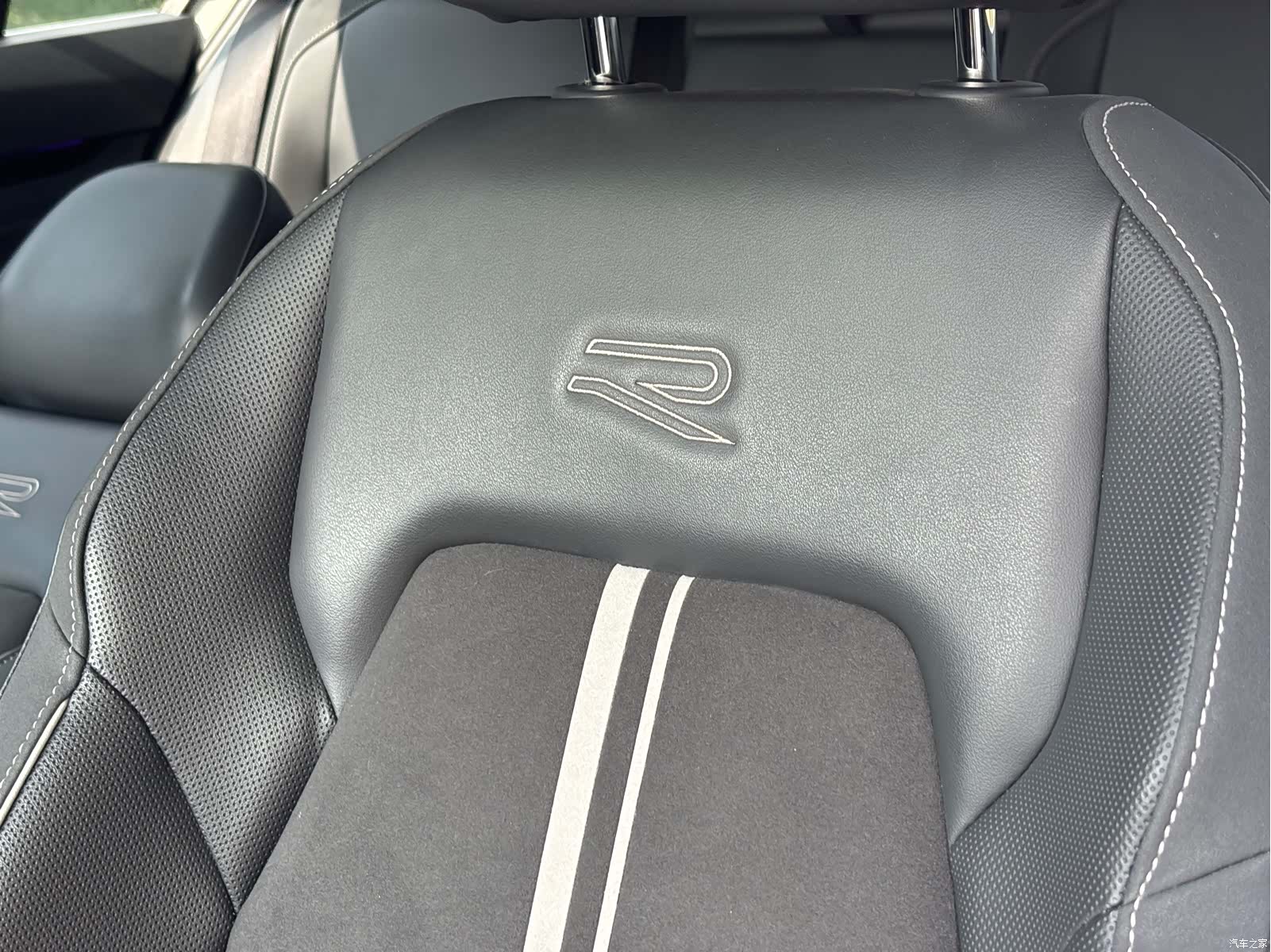 Volkswagen Golf, 2022 23