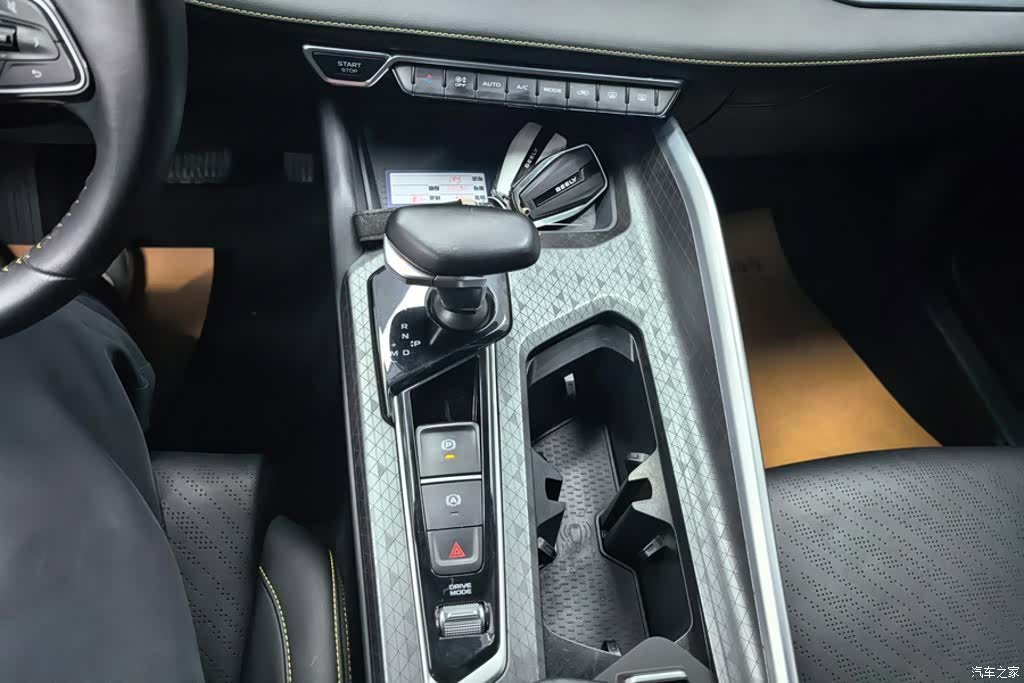 Geely Preface, 2024 16