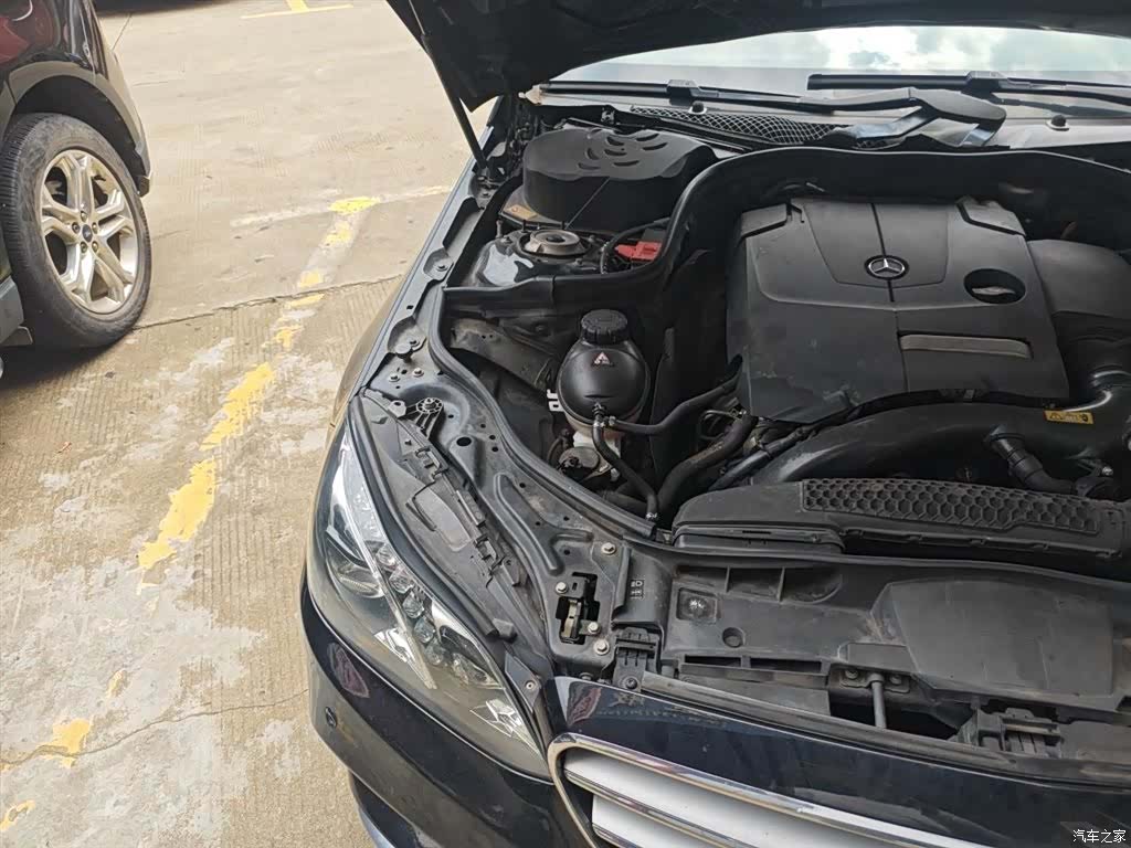 Mercedes-Benz E-Class, 2015 20