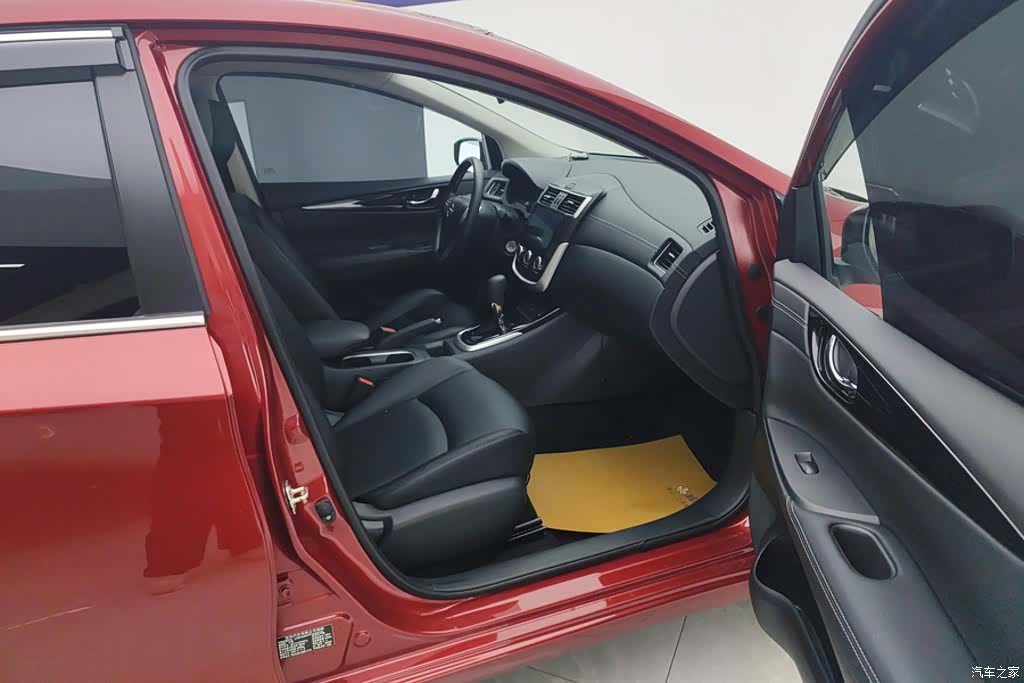 Nissan Tiida, 2024 8