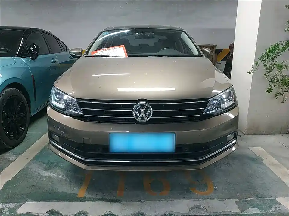 Volkswagen Sagitar