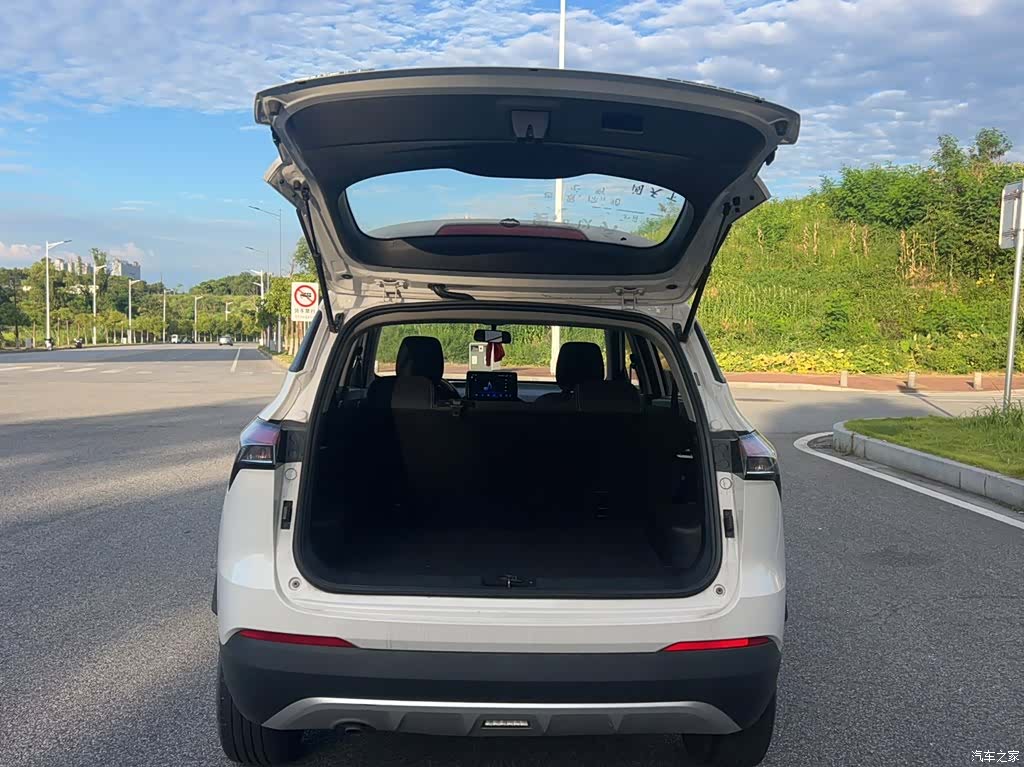 Wuling 510, 2020 25