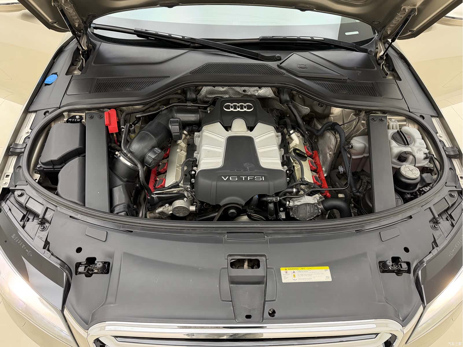 Audi A8L, 2015 24