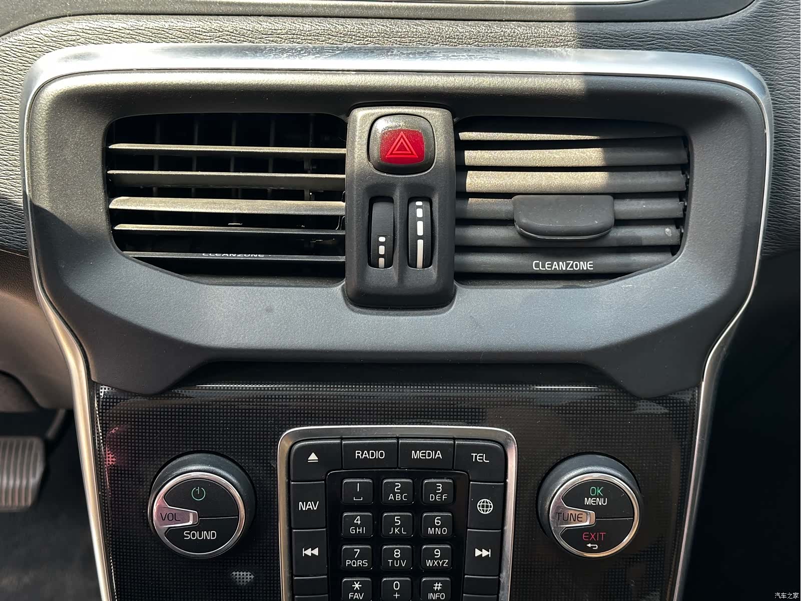 Volvo V40, 2019 10