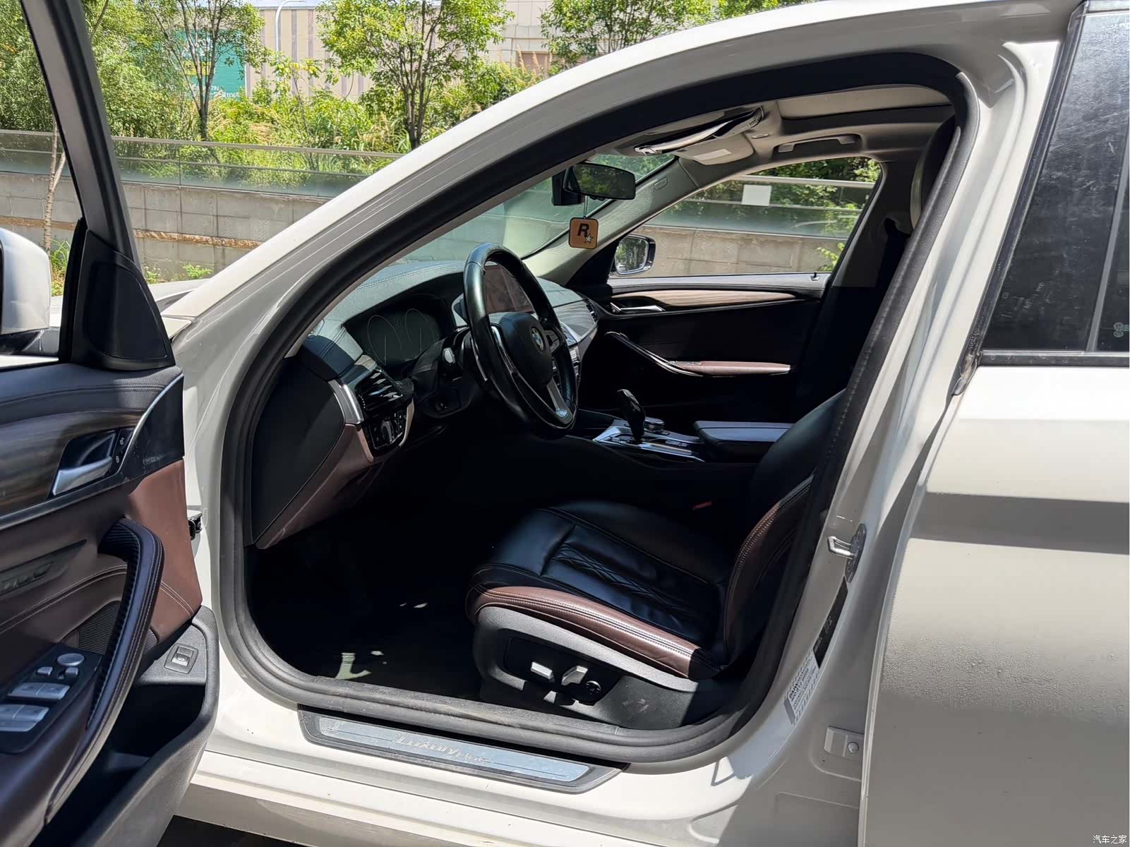 BMW 5 Series, 2019 6