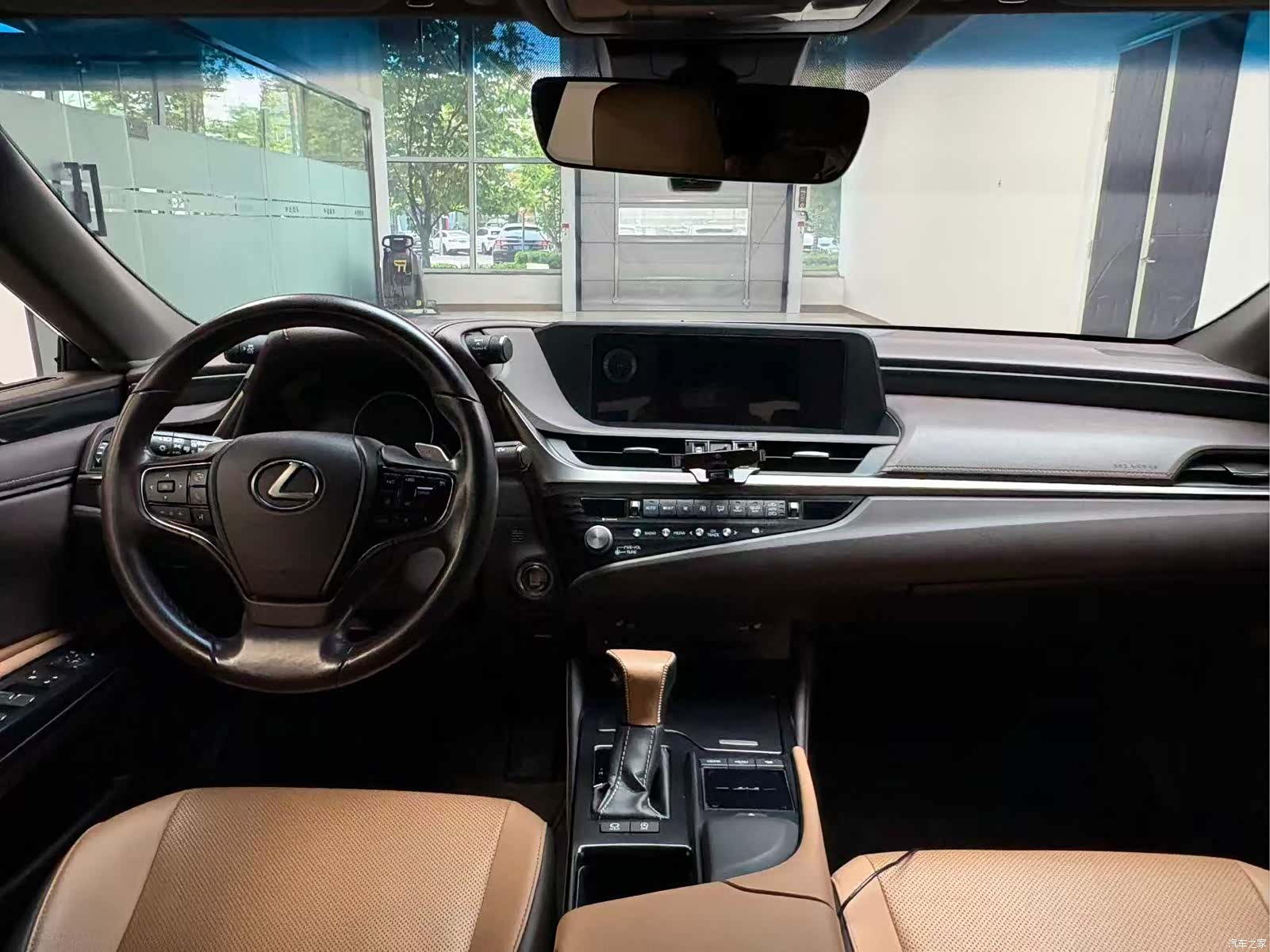 Lexus ES, 2021 34