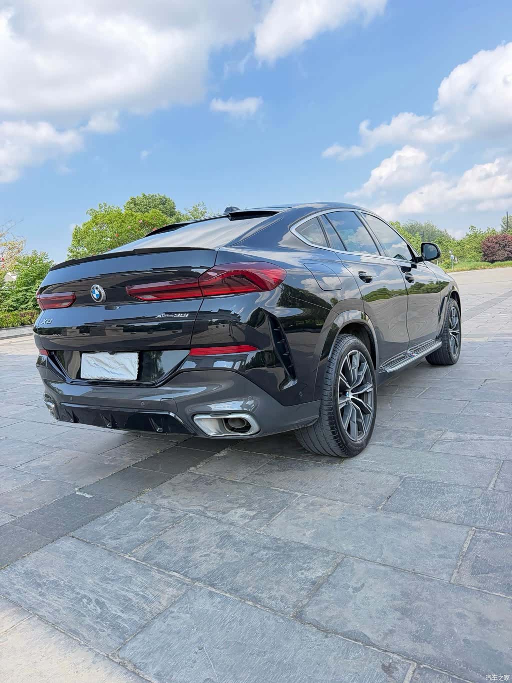 BMW X6, 2023 10