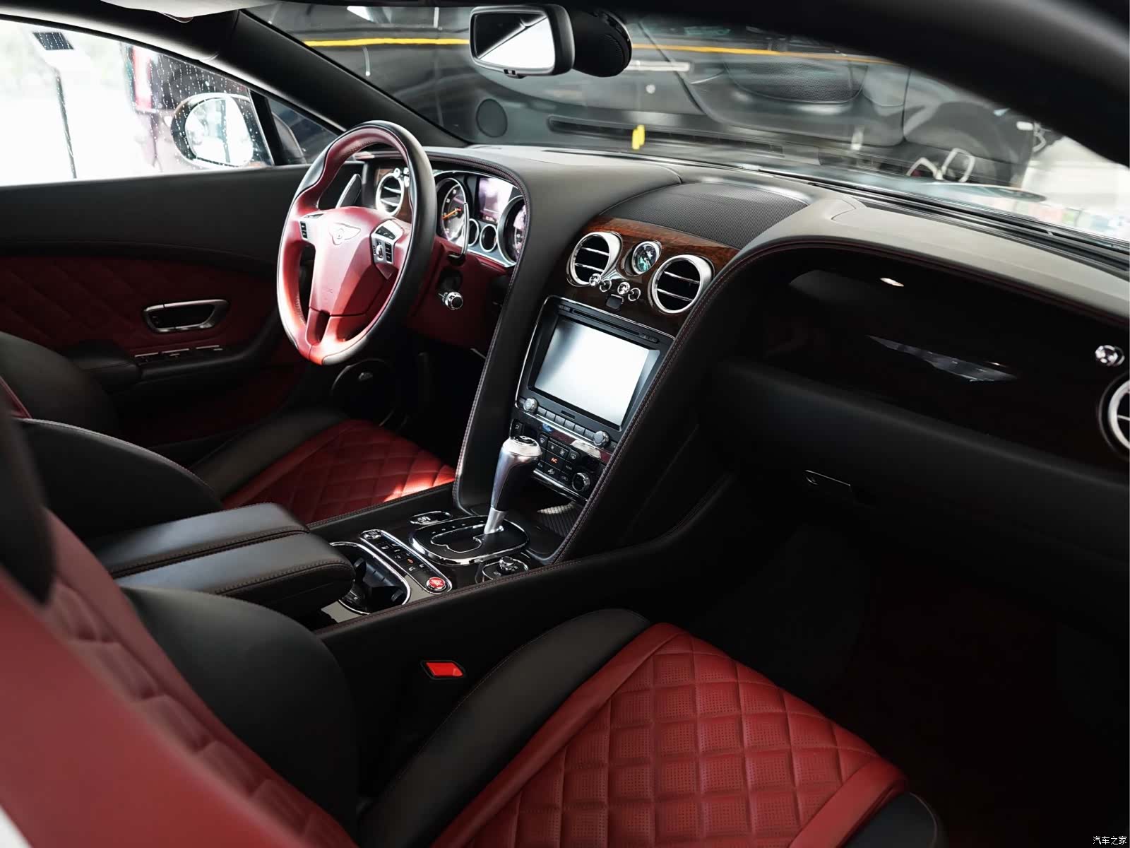 Bentley Continental GT, 2017 7