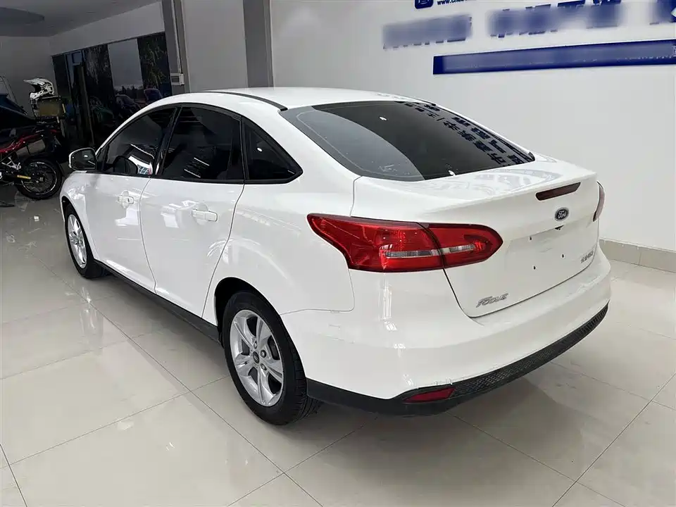 Ford Fox