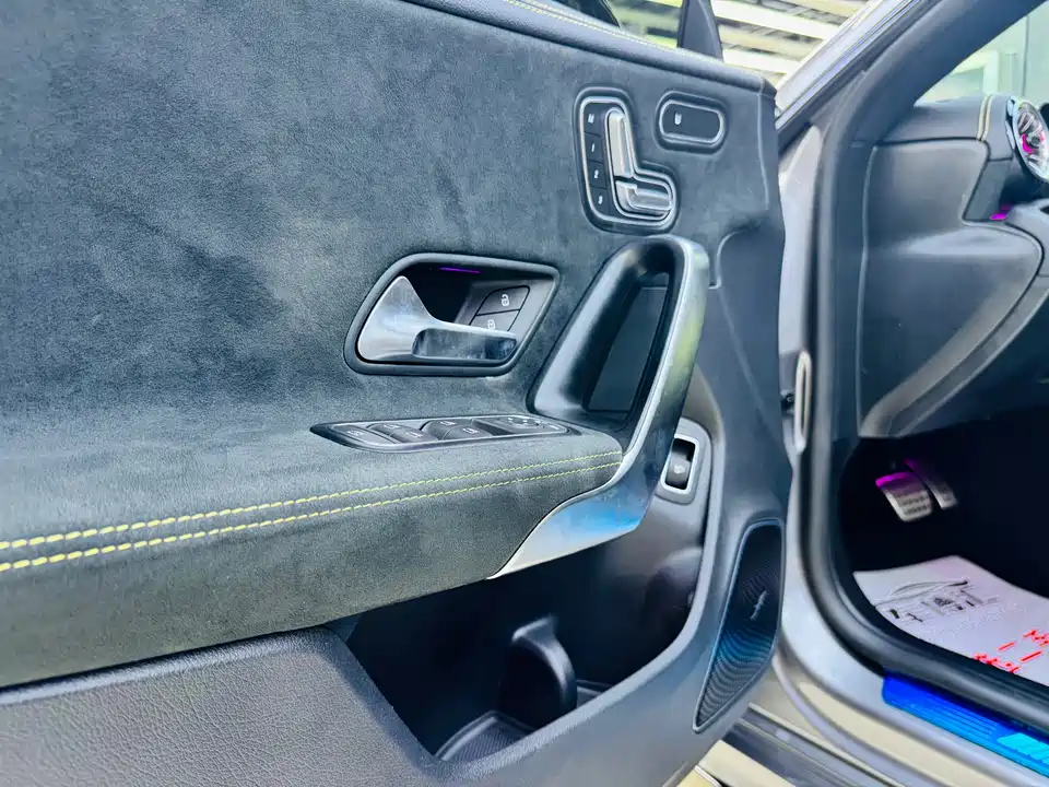 Mercedes-Benz CLA AMG