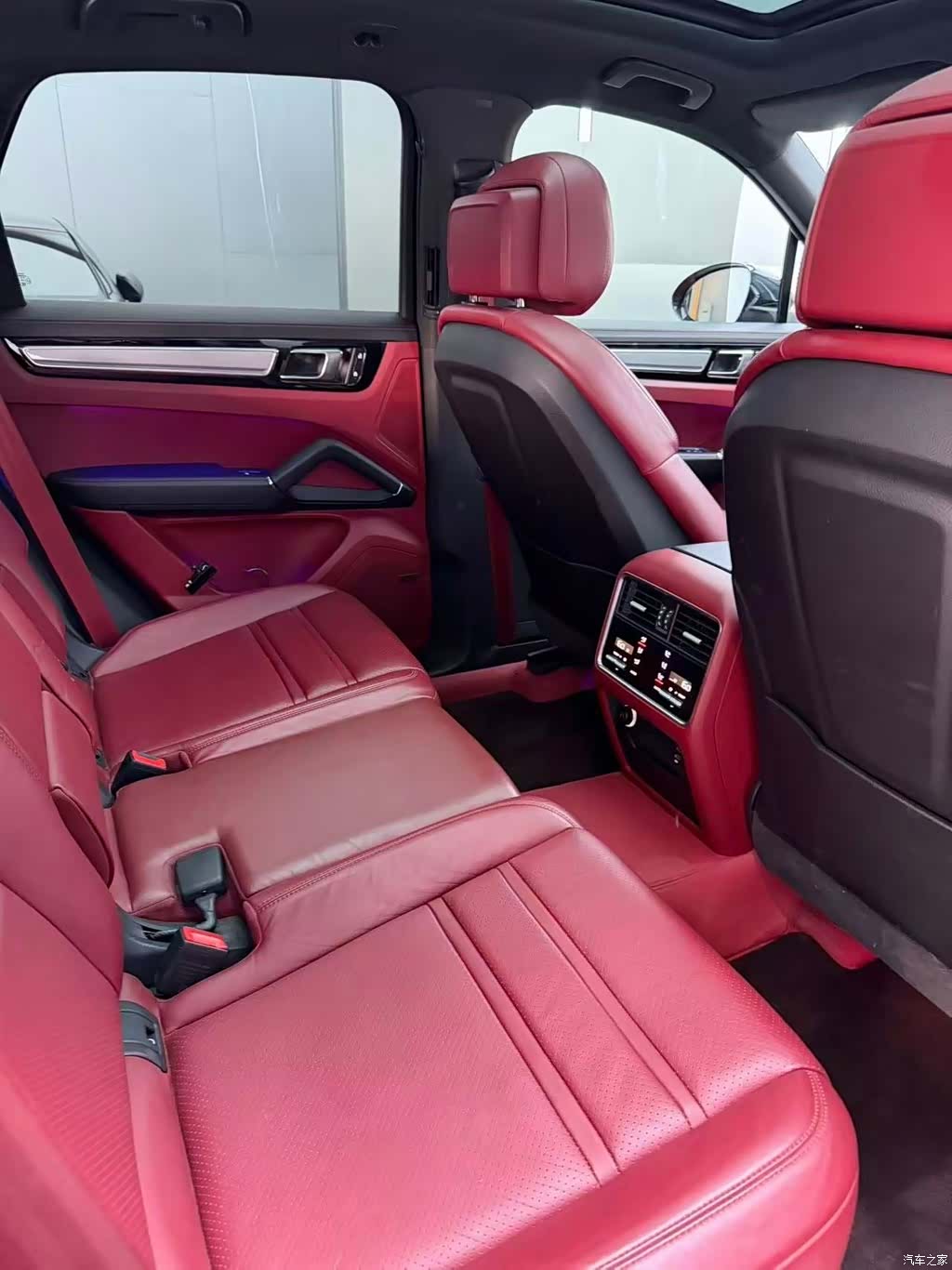 Porsche Cayenne, 2023 4