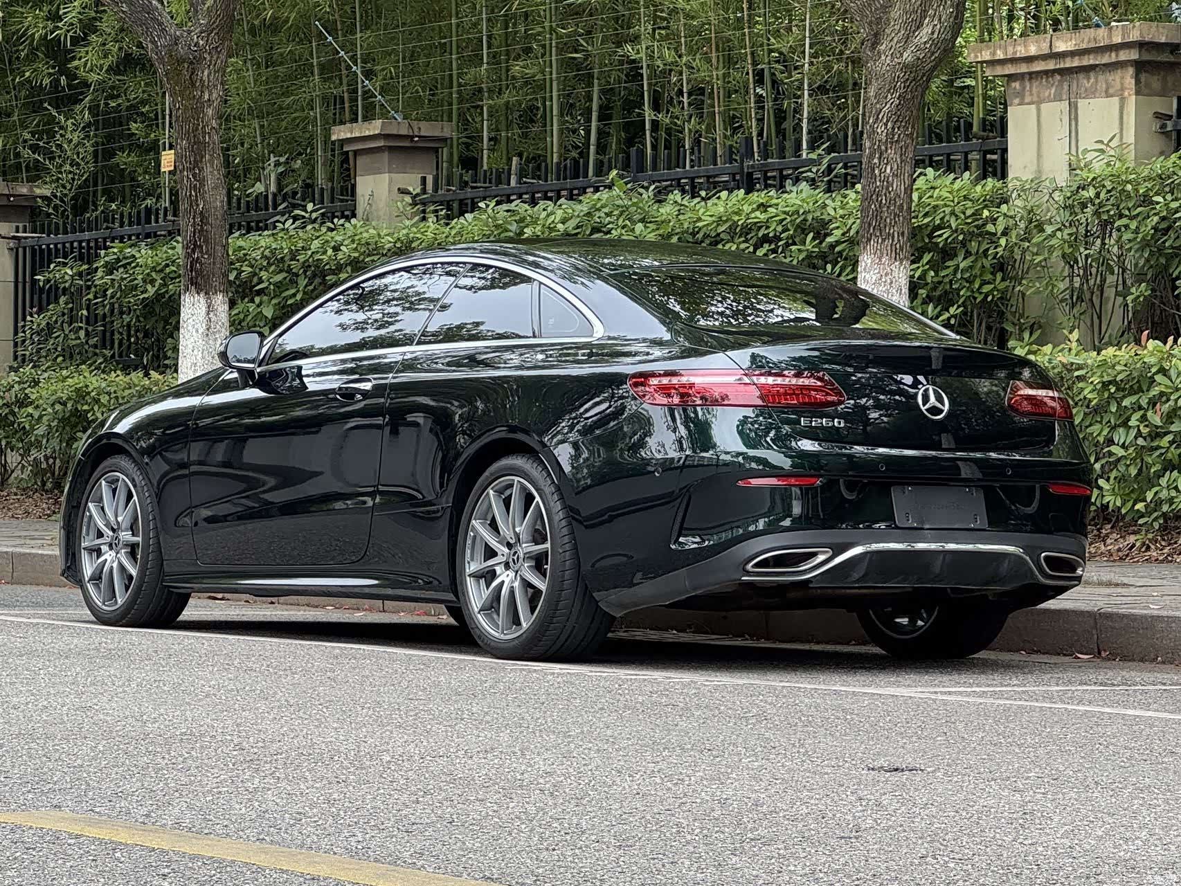 Mercedes-Benz E-Class, 2023 4