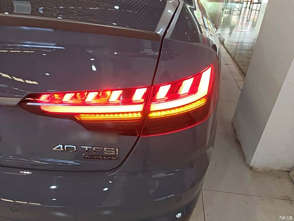 Audi A4L, 2023 24