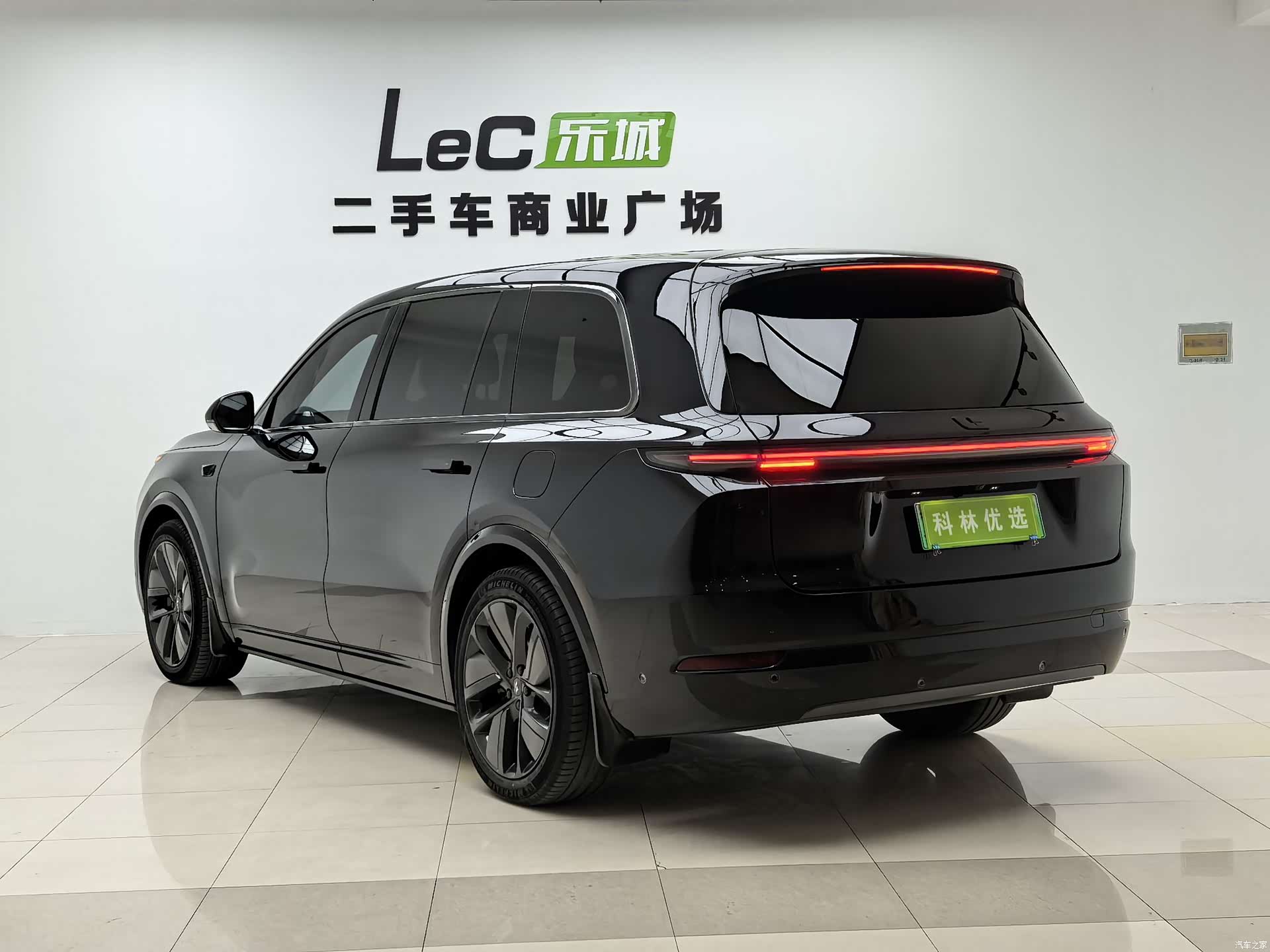 Li Auto L9, 2023 все фото