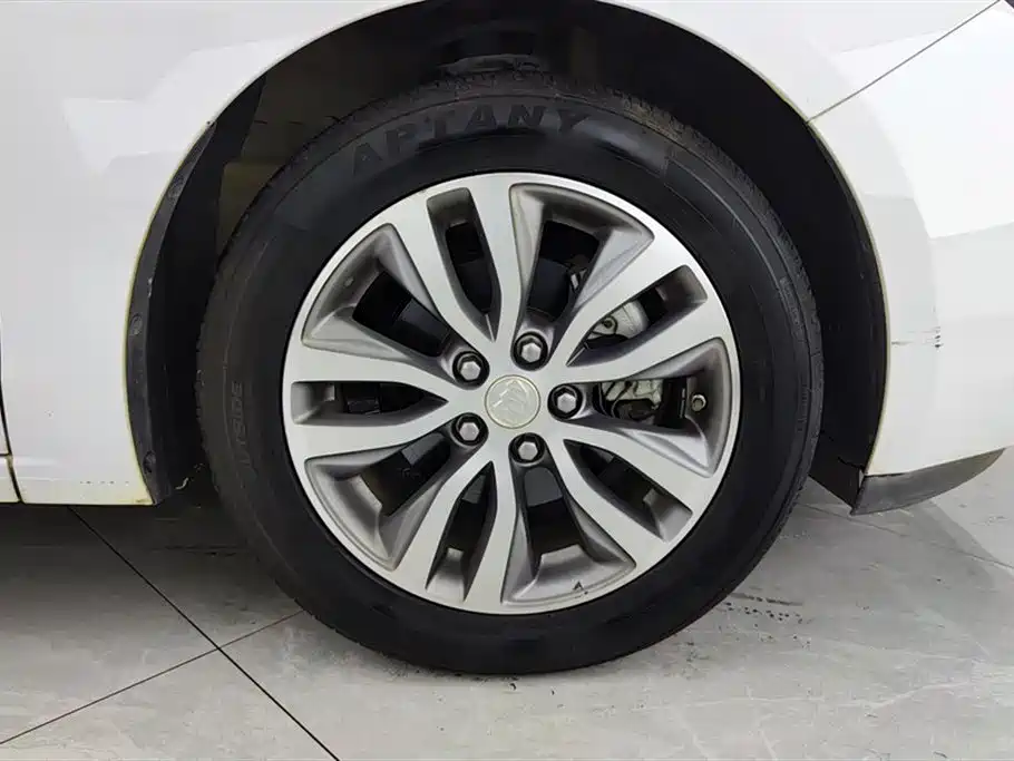 Buick Yinglang