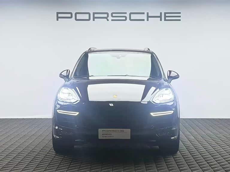 Porsche Cayenne 2015, фото 2
